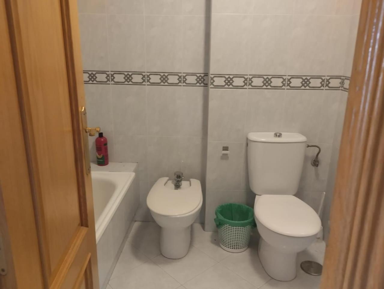 Spacious Room With Private Key And Wifi Grenade Extérieur photo