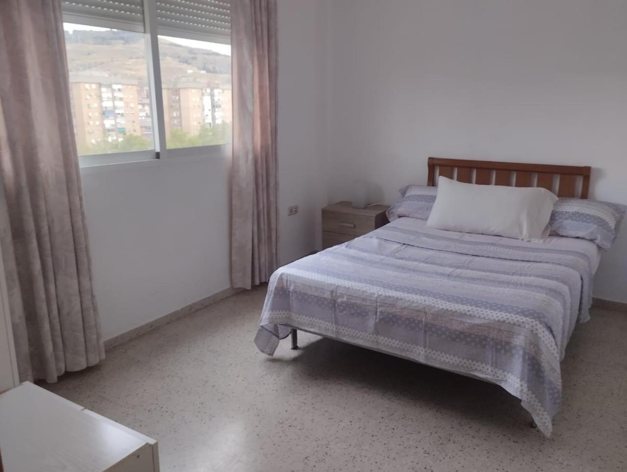 Spacious Room With Private Key And Wifi Grenade Extérieur photo